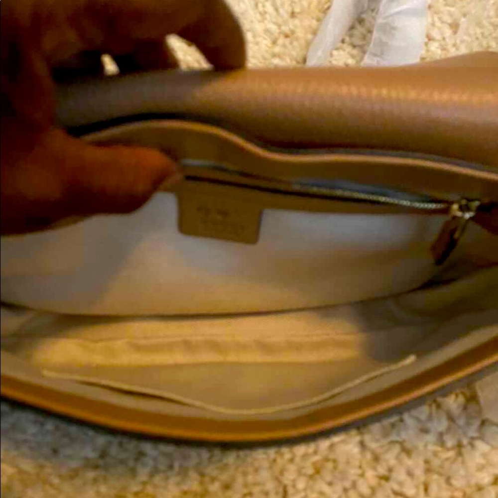Gucci - Picture 4 of 7